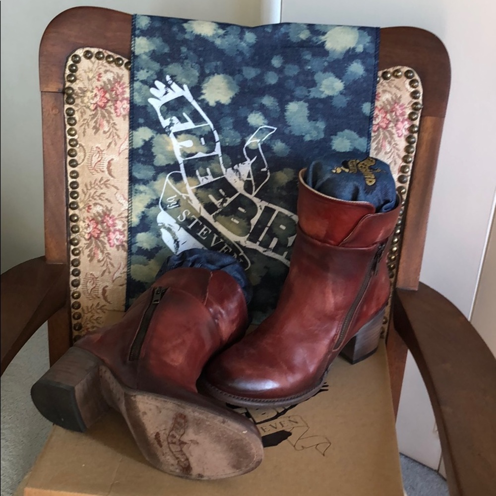 FREEBIRD BY STEVEN CLIP BOOTIES